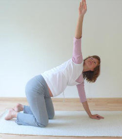 Schwangerschafts-Yoga in der Tanzschule Yvette in Lahr